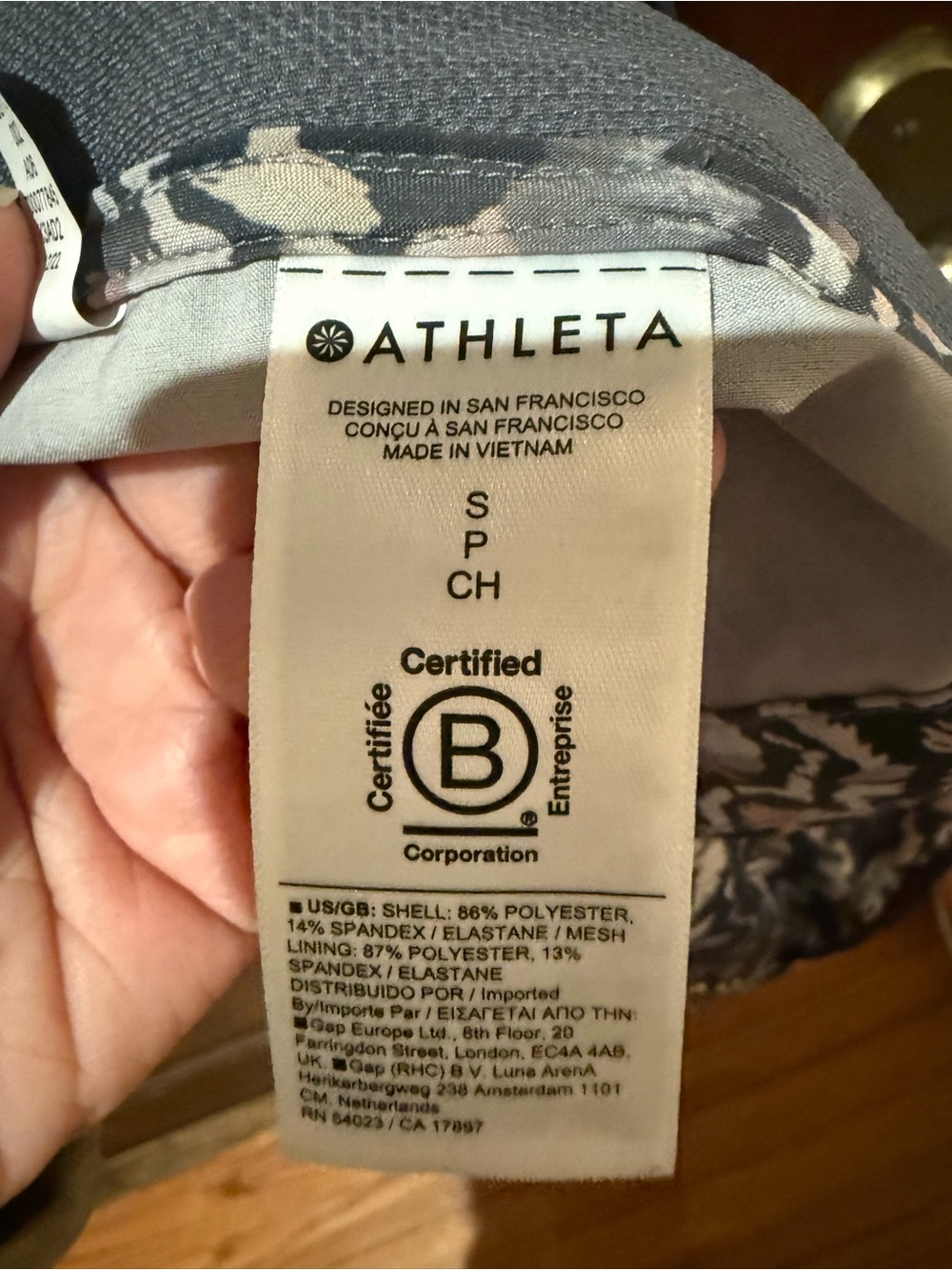 Athleta Run with it Abstract-Print Utility Jacket in Gray and Pink NWOT - Picture 7 of 7
